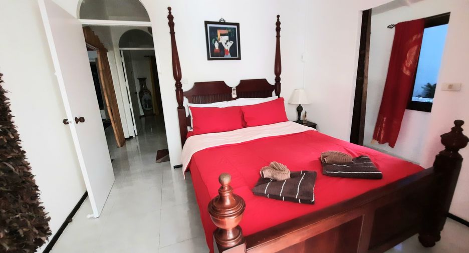 For rent 2 bedrooms villa in Mueang Phuket, Phuket
