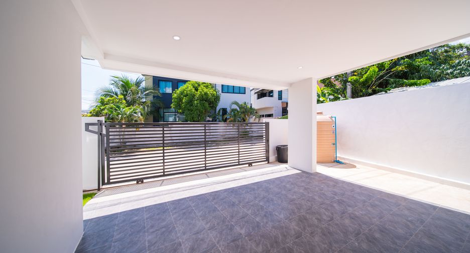 For sale 3 bedrooms villa in Ko Samui, Surat Thani