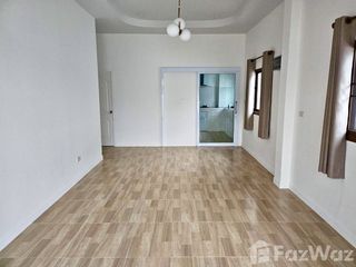 Аренда 3 спальни дом в Сарапхи, Чианг Маи