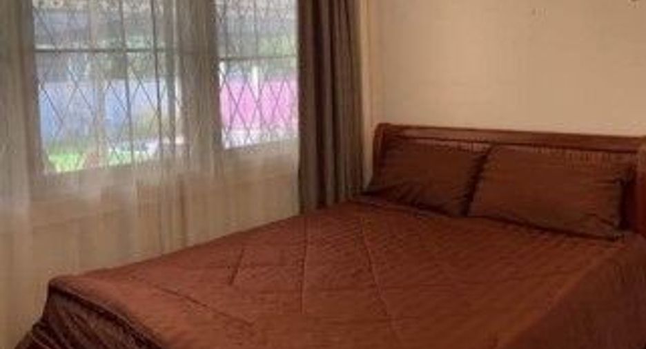 À louer 4 chambres maison à Mueang Chiang Mai, Chiang Mai