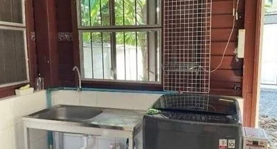 À louer 4 chambres maison à Mueang Chiang Mai, Chiang Mai