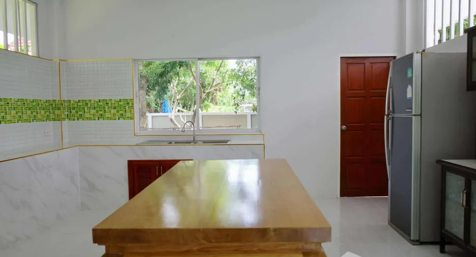 For rent 4 bedrooms house in Doi Saket, Chiang Mai