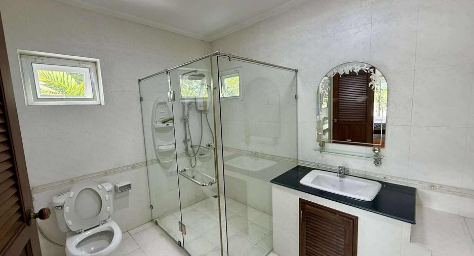 For rent 4 bedrooms house in Doi Saket, Chiang Mai