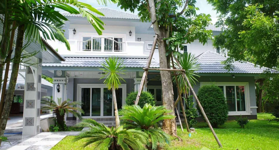 For rent 4 bedrooms house in Doi Saket, Chiang Mai