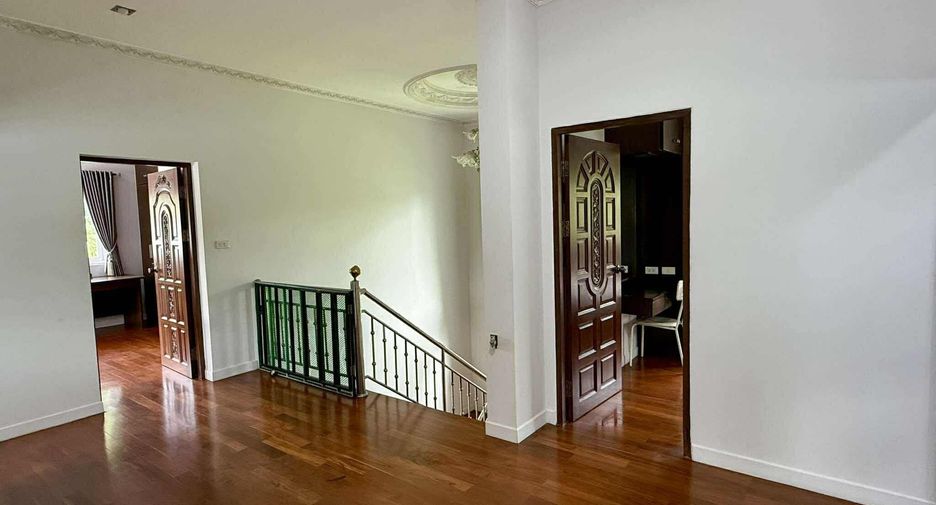 For rent 4 bedrooms house in Doi Saket, Chiang Mai