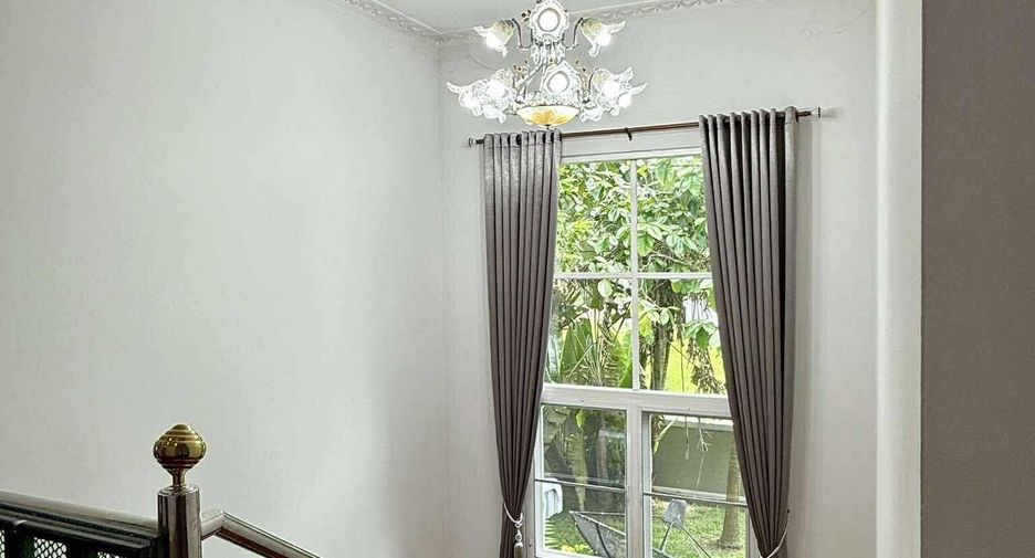 For rent 4 bedrooms house in Doi Saket, Chiang Mai
