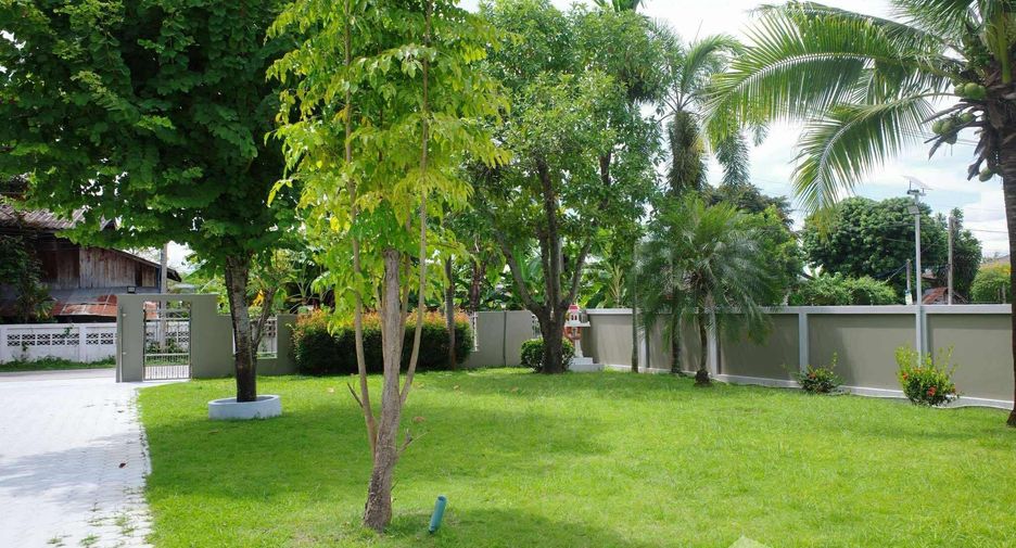 For rent 4 bedrooms house in Doi Saket, Chiang Mai