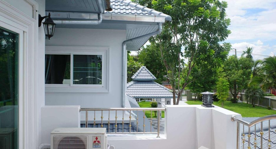 For rent 4 bedrooms house in Doi Saket, Chiang Mai