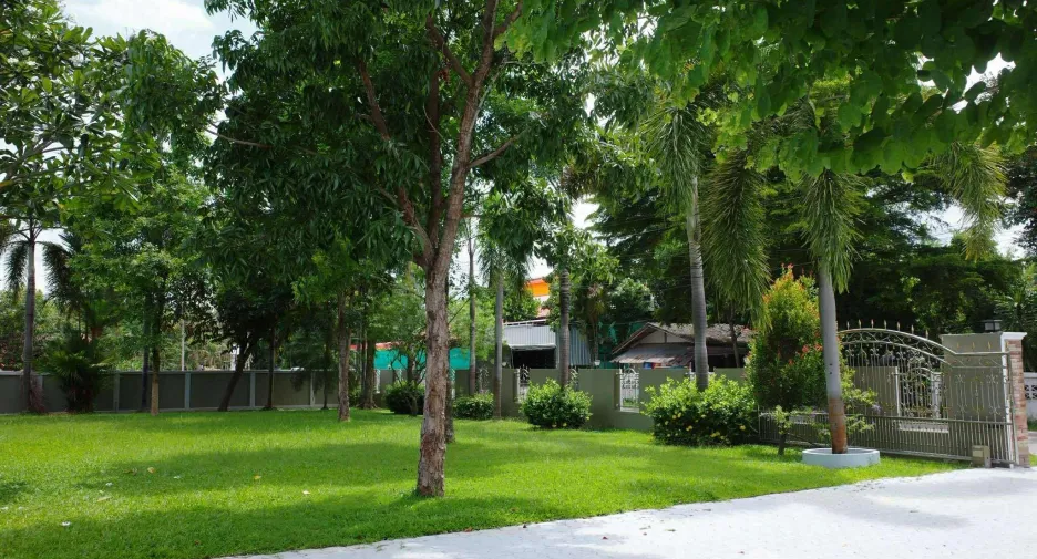 For rent 4 bedrooms house in Doi Saket, Chiang Mai