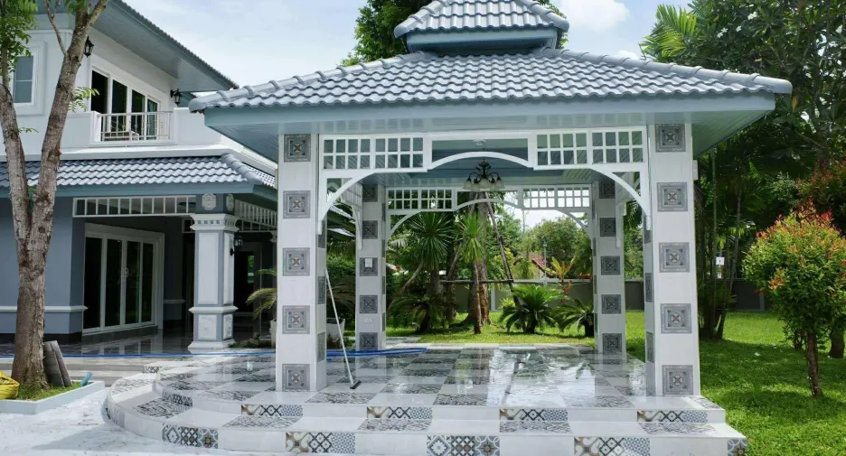 For rent 4 bedrooms house in Doi Saket, Chiang Mai