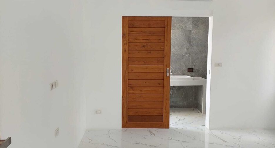 Продажа 3 спальни вилла в Самуи, Сураттани