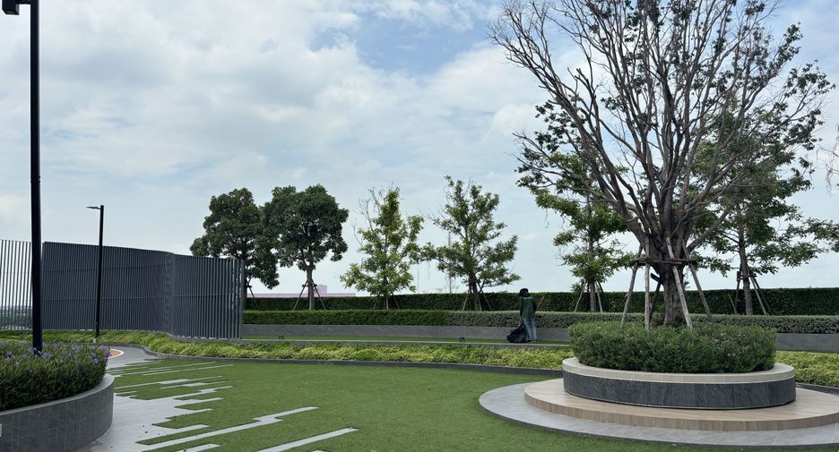 For sale 1 bed condo in Min Buri, Bangkok