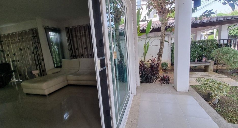 For rent 3 bedrooms house in Mueang Chiang Mai, Chiang Mai