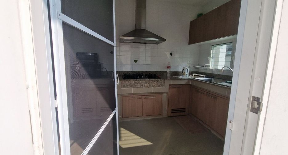 For rent 3 bedrooms house in Mueang Chiang Mai, Chiang Mai