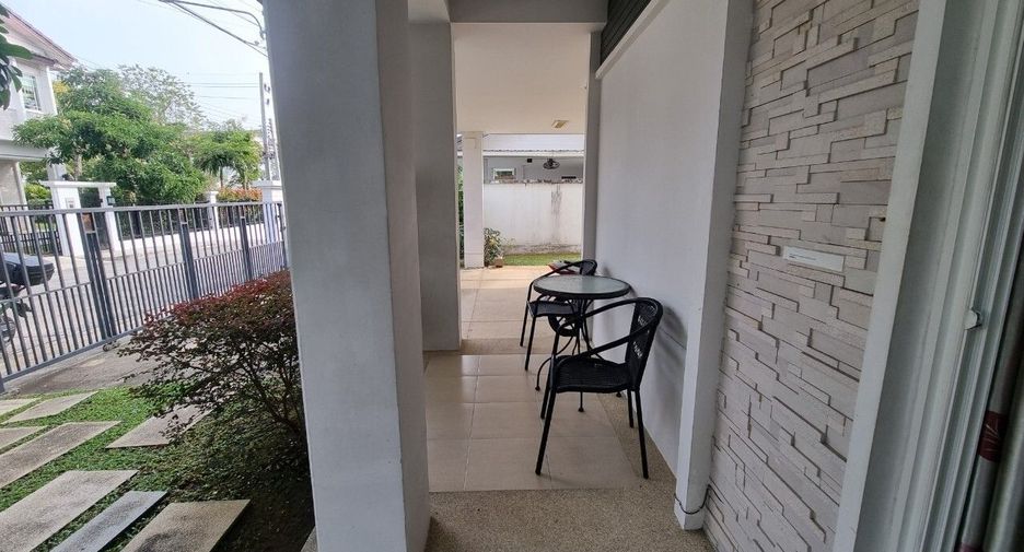 For rent 3 bedrooms house in Mueang Chiang Mai, Chiang Mai