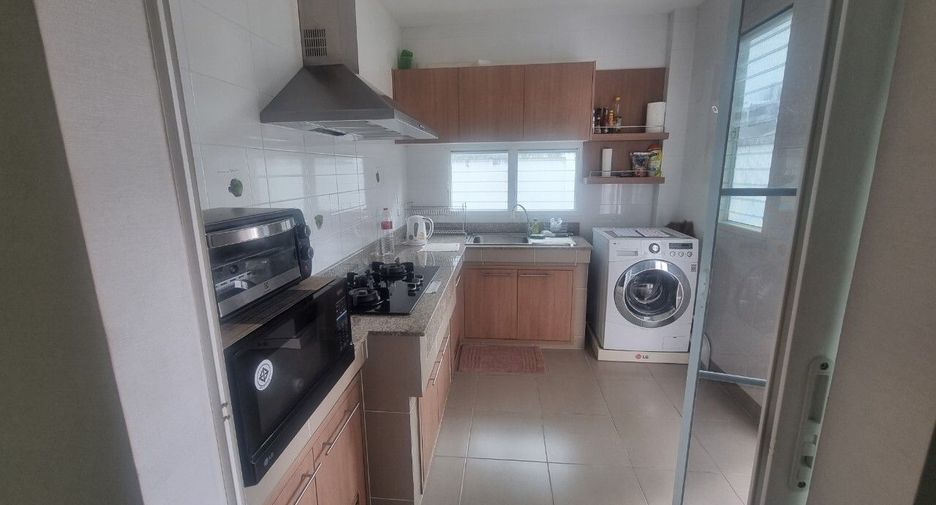 For rent 3 bedrooms house in Mueang Chiang Mai, Chiang Mai