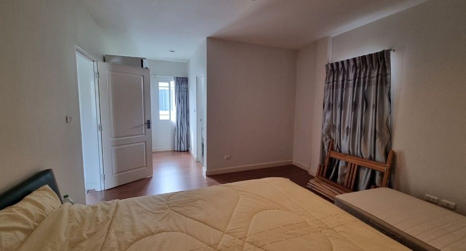 For rent 3 bedrooms house in Mueang Chiang Mai, Chiang Mai