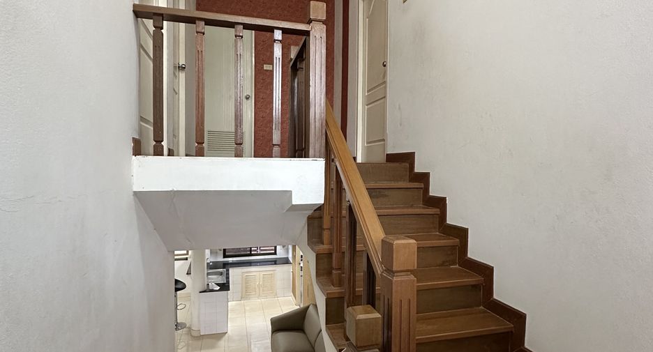 For sale 4 bedrooms house in San Sai, Chiang Mai