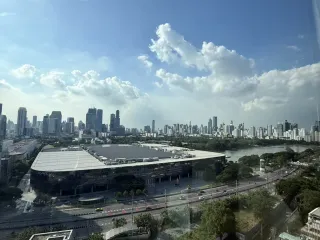 Wohnung zum Kauf mit Studio in Khlong Toei, Bangkok