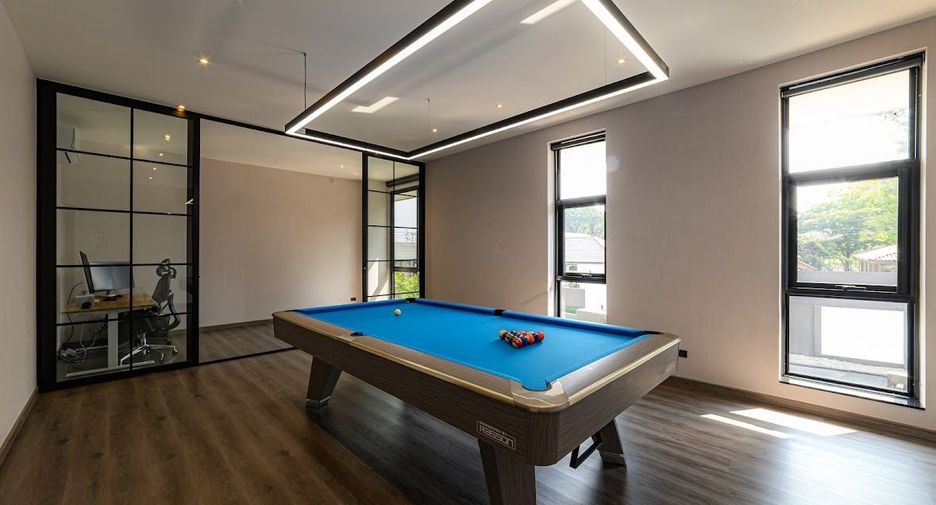 For sale 3 bedrooms villa in Mueang Chiang Mai, Chiang Mai
