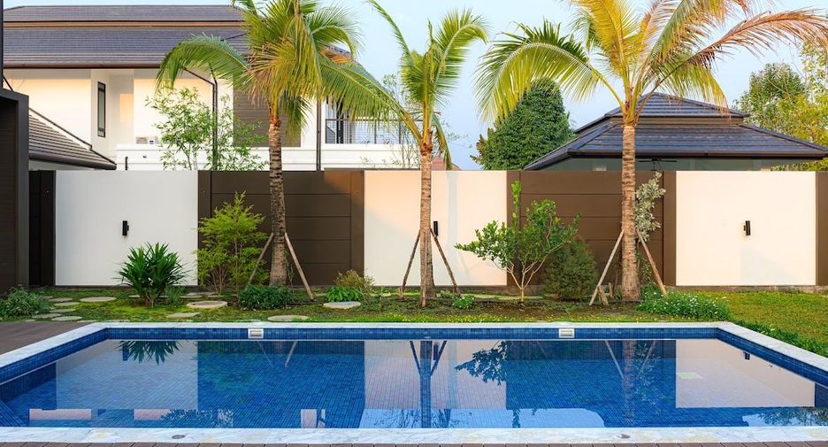 For sale 3 bedrooms villa in Mueang Chiang Mai, Chiang Mai
