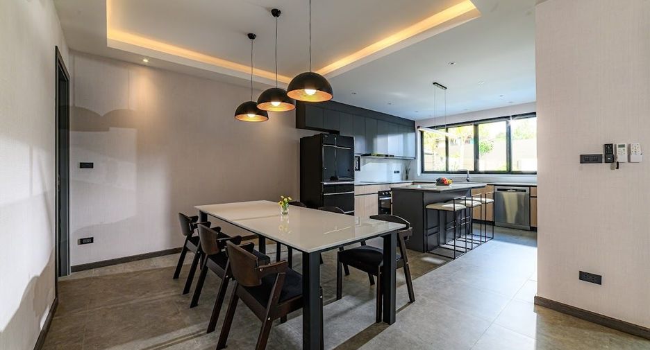 For sale 3 bedrooms villa in Mueang Chiang Mai, Chiang Mai