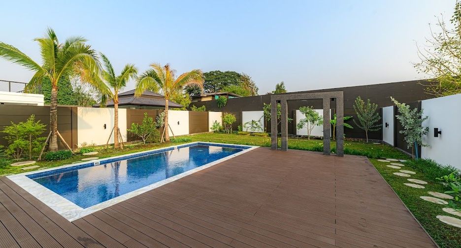 For sale 3 bedrooms villa in Mueang Chiang Mai, Chiang Mai