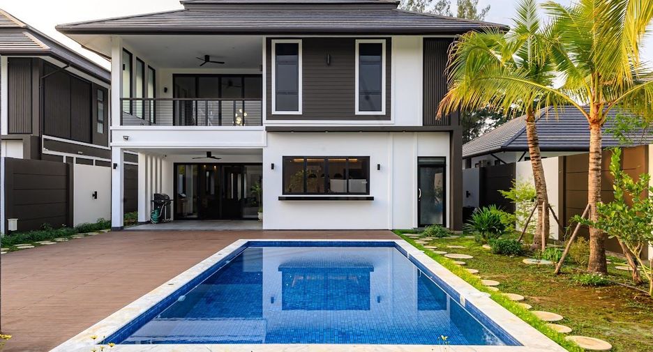 For sale 3 bedrooms villa in Mueang Chiang Mai, Chiang Mai