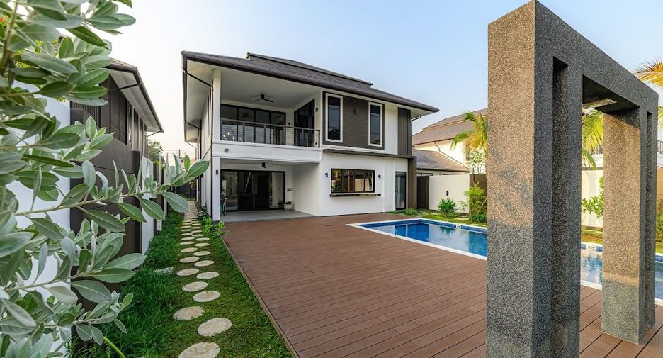 For sale 3 bedrooms villa in Mueang Chiang Mai, Chiang Mai