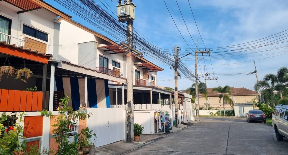 出售 2 卧室 联排别墅 在 Bang Lamung, Chon Buri
