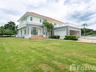 出售 4 卧室 别墅 在 Cha-Am, Phetchaburi