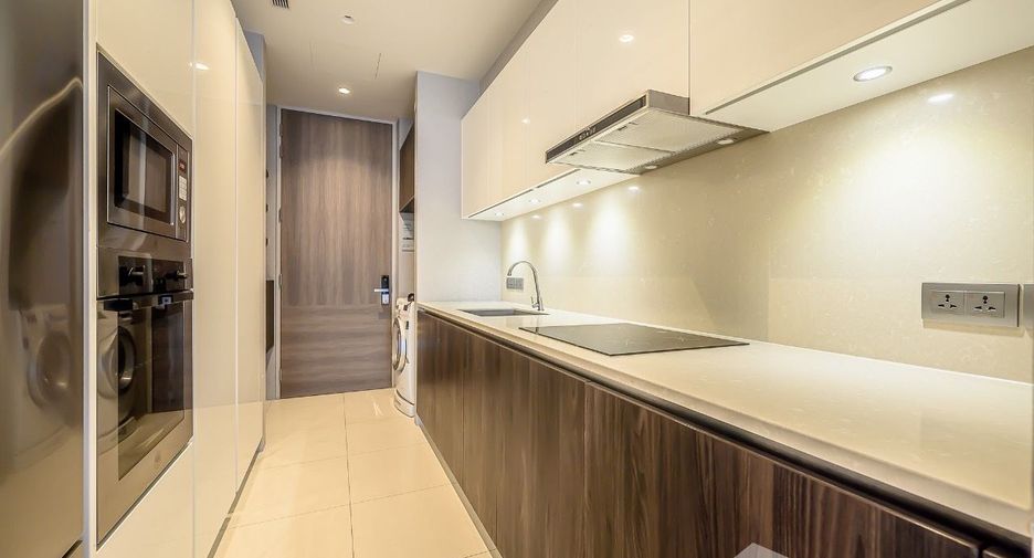 For sale and for rent 2 bedrooms condo in Watthana, Bangkok