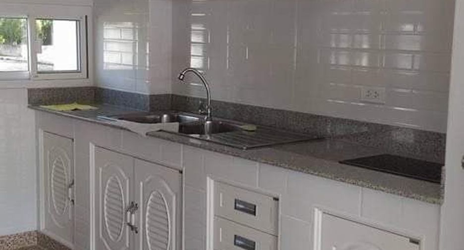 For rent 3 bedrooms villa in Mueang Chiang Mai, Chiang Mai