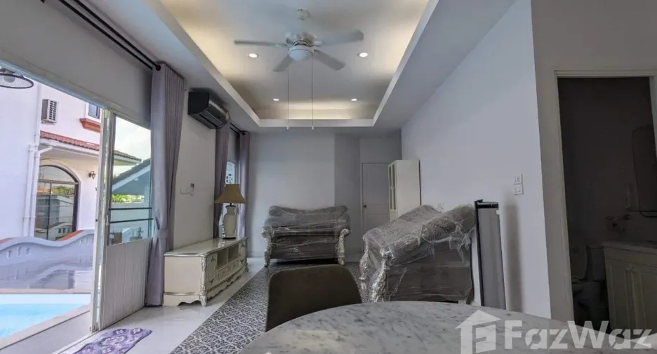 For rent 3 bedrooms villa in Mueang Chiang Mai, Chiang Mai