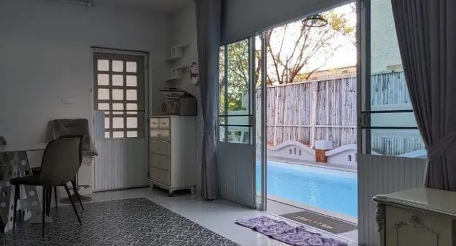 For rent 3 bedrooms villa in Mueang Chiang Mai, Chiang Mai