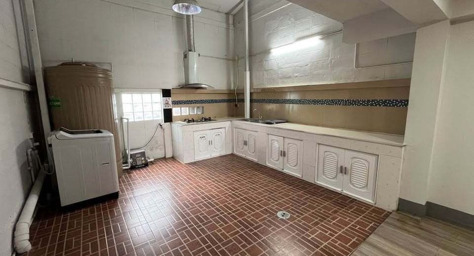 For sale 3 bedrooms townhouse in Mueang Chiang Mai, Chiang Mai