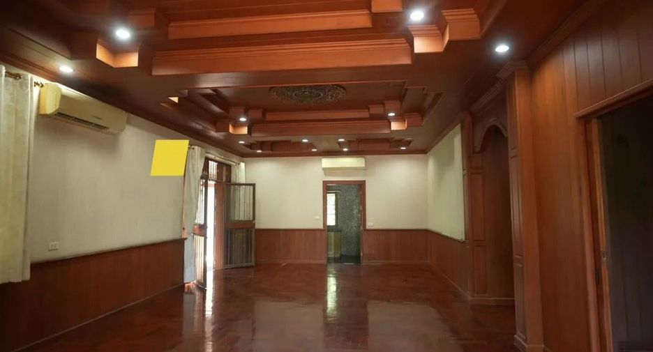 For sale 5 bedrooms house in Doi Saket, Chiang Mai