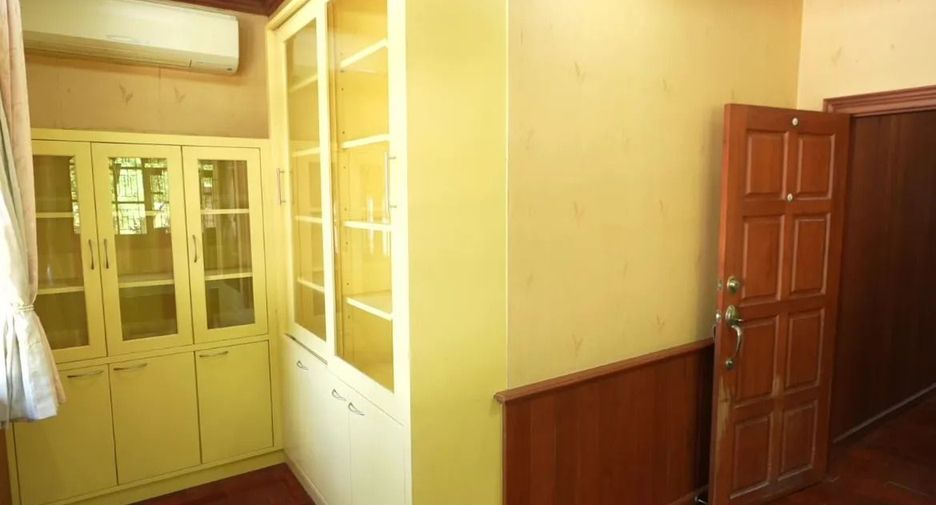 For sale 5 bedrooms house in Doi Saket, Chiang Mai