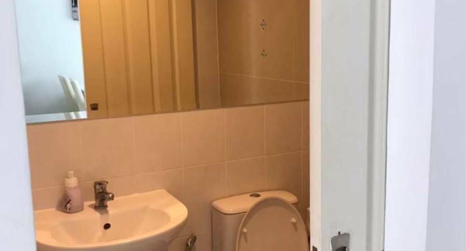 Reihenhaus zum Kauf und zur Miete mit 3 Zimmer in Chom Thong, Bangkok