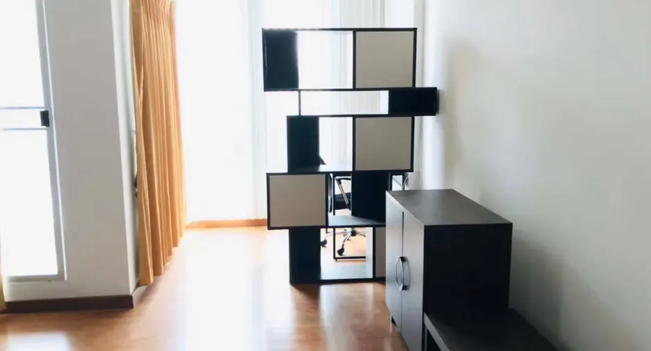 Reihenhaus zum Kauf und zur Miete mit 3 Zimmer in Chom Thong, Bangkok