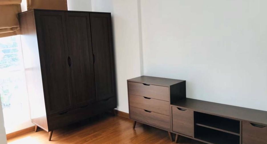 Reihenhaus zum Kauf und zur Miete mit 3 Zimmer in Chom Thong, Bangkok