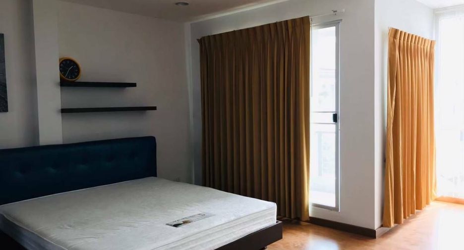 Reihenhaus zum Kauf und zur Miete mit 3 Zimmer in Chom Thong, Bangkok