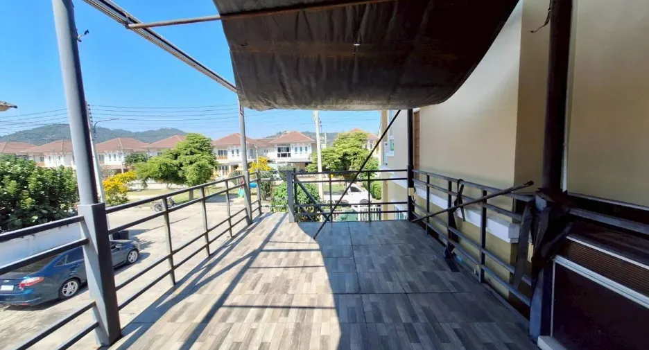 For sale and for rent 4 bedrooms townhouse in Hua Hin, Prachuap Khiri Khan