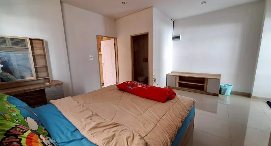 For sale and for rent 4 bedrooms townhouse in Hua Hin, Prachuap Khiri Khan