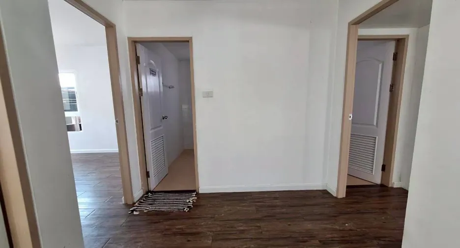 For sale and for rent 4 bedrooms townhouse in Hua Hin, Prachuap Khiri Khan