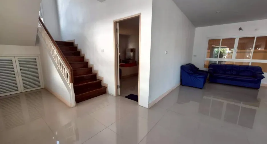 For sale and for rent 4 bedrooms townhouse in Hua Hin, Prachuap Khiri Khan