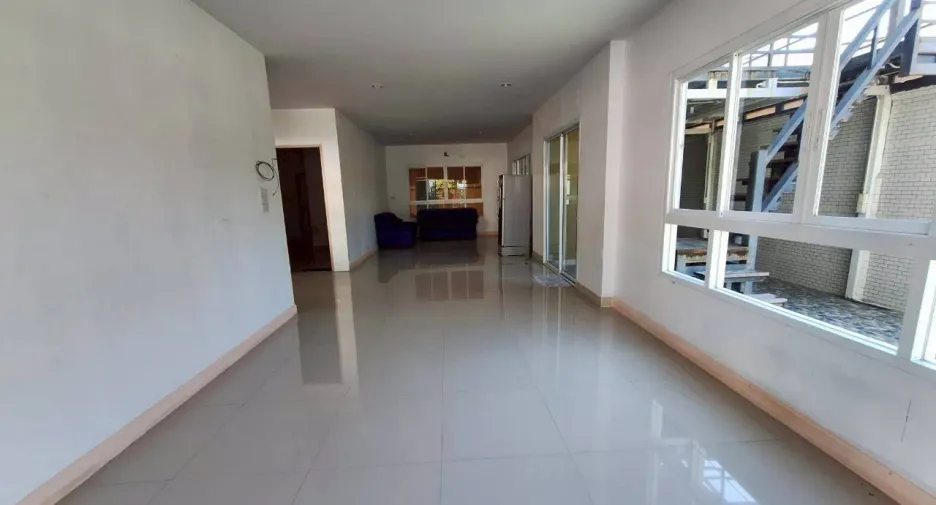 For sale and for rent 4 bedrooms townhouse in Hua Hin, Prachuap Khiri Khan