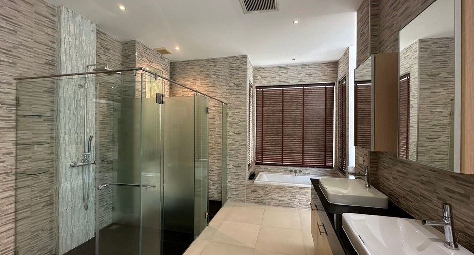 For sale and for rent 4 bedrooms villa in Hua Hin, Prachuap Khiri Khan