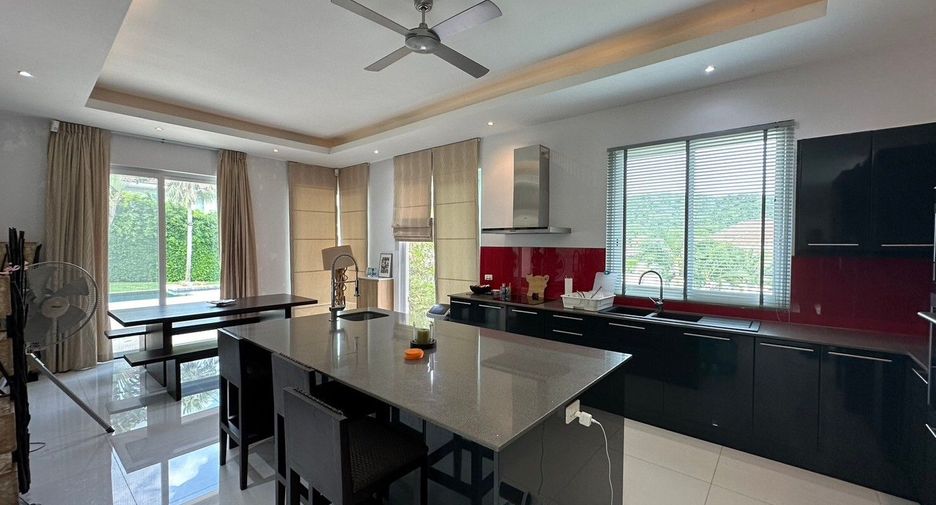 For sale and for rent 4 bedrooms villa in Hua Hin, Prachuap Khiri Khan