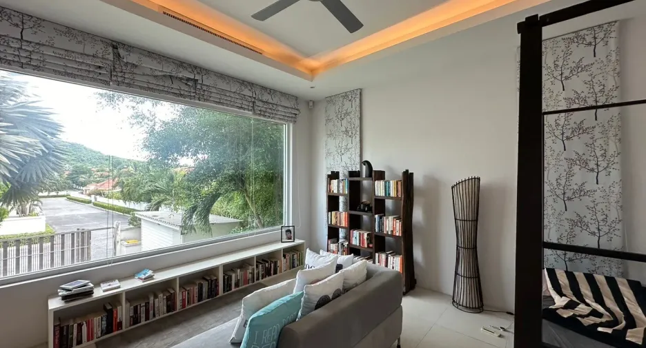 For sale and for rent 4 bedrooms villa in Hua Hin, Prachuap Khiri Khan